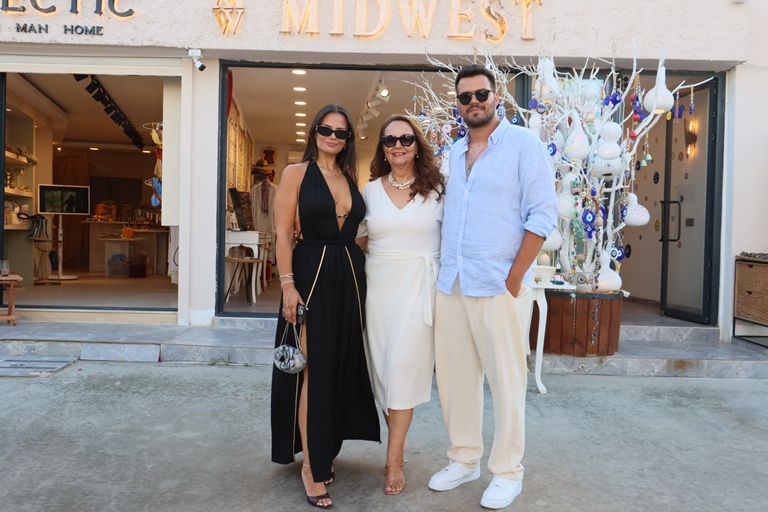 Midwest Azure Beach Club & Restaurant Bodrum Türkbükünde Açld 
